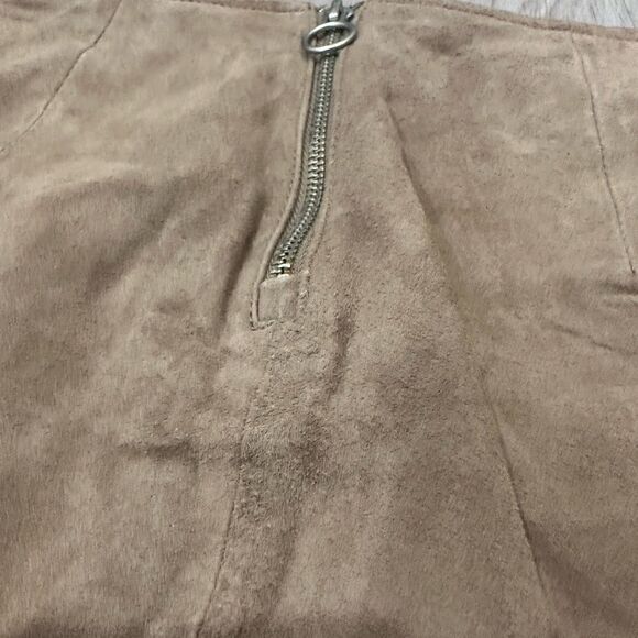 Blank NYC Suede Mini Skirt - Picture 2 of 5